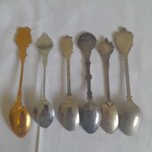6 x Assorted Souvenir Spoons from Around the World (QC0039)