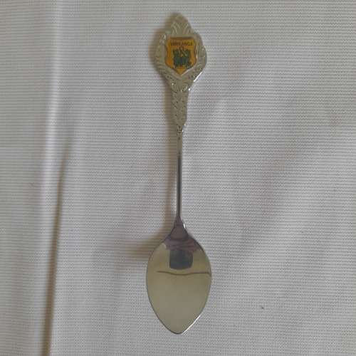 6 x Assorted Souvenir Spoons from Around the World (QC0039)