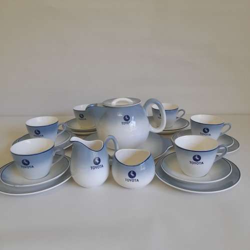 RARE Vintage Continental Vitreous China Toyota Set, 22 Piece