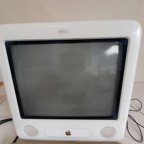 Apple EMac G4 - Vintage  Desktop All In One Computer  (QC0287)
