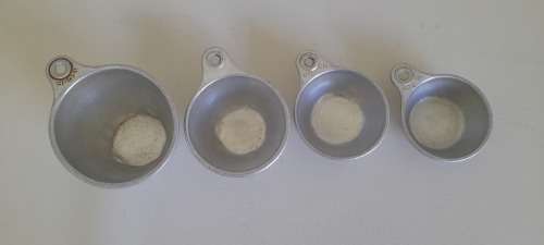 Vintage Measuring Cups 4 Piece Set (FOR LWatts)