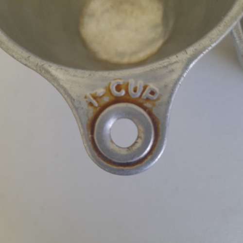Vintage Measuring Cups 4 Piece Set (FOR LWatts)