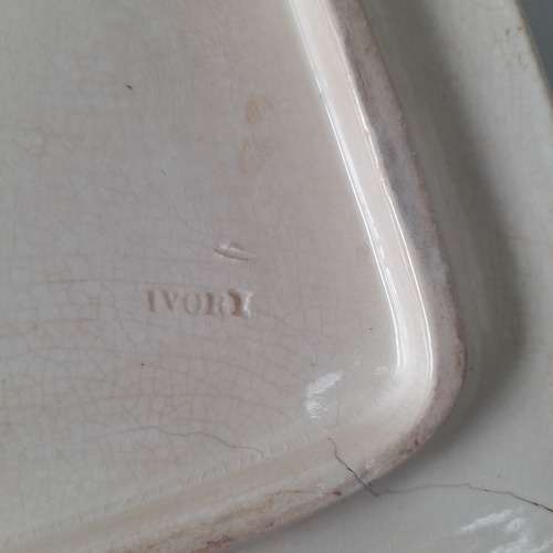 Vintage Clover box (QC0724)