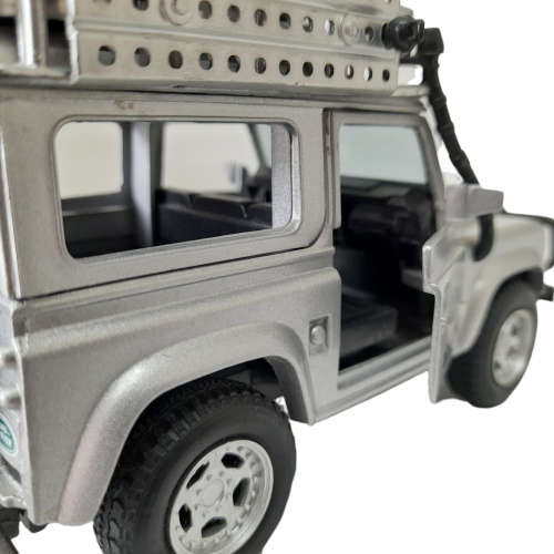 Halsall 1/32 Land Rover Defender Die Cast Model (QC0737)