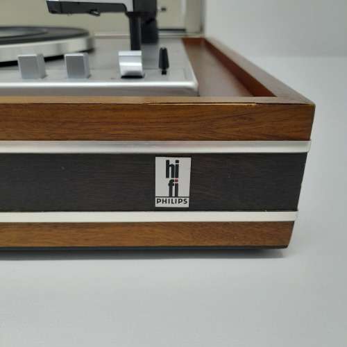 Vintage Phillips Model 29GA160 Turntable (QC0752)