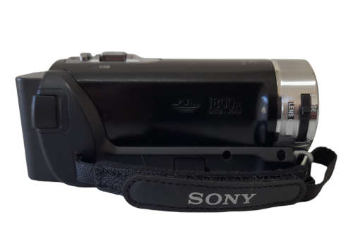 Sony Handycam DCR-SX22E Video Camera (QC1043)