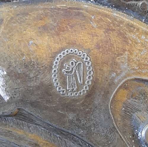 Vintage Pewter Wall Plaque - 23cm in Diameter