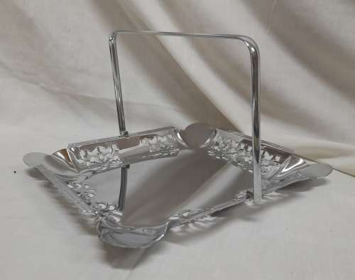 Kristal Plate Square Chrome Plated Tray with Handle