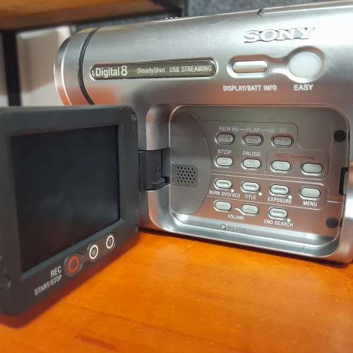 Sony Handycam DCR-TRV285E Video Camera