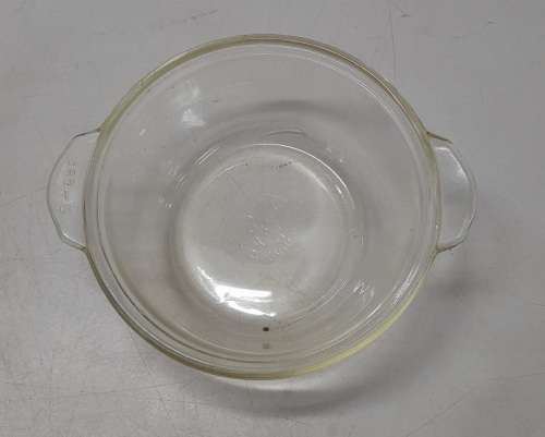 Vintage Small Pyrex 163-B Bowl