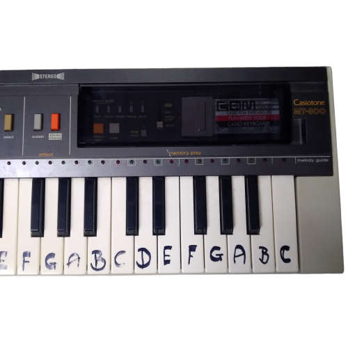 Vintage Casio MT-800 Casiotone Keyboard