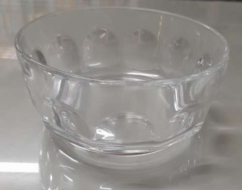 Arcoroc France Thumbprint Trifle Bowl And 12 Matching Sundae Dishes And Medium Thumbprint Bowl