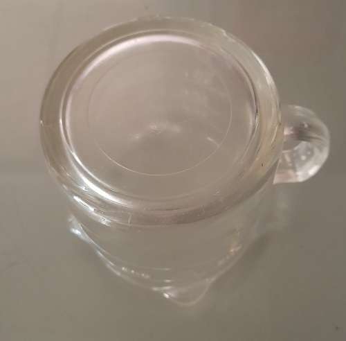 Federal Glass Measuring Cup With Three Pour Spouts