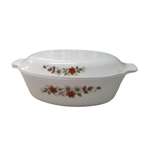 A Lovely Large Iidded Vintage Sovirel France Oven Dish