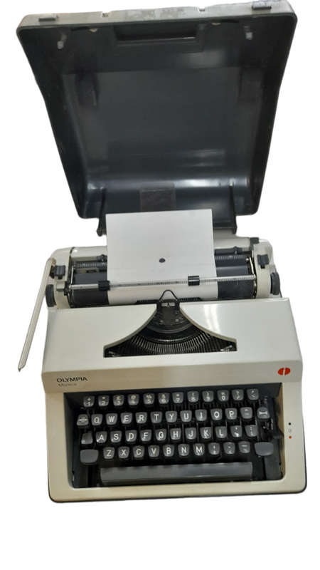 Olympia Monica Typewriter With Case