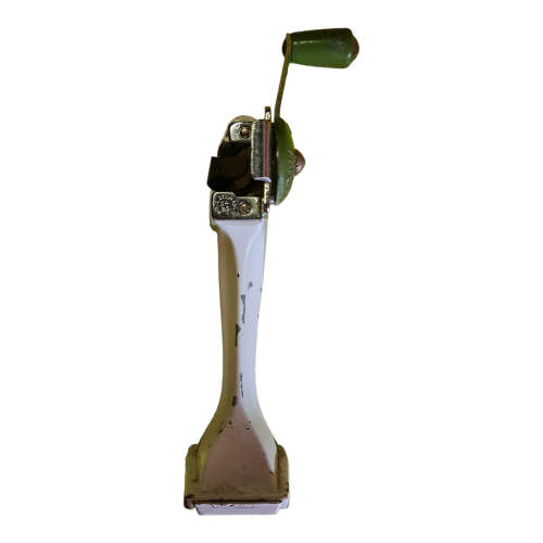 Flexroll Vaughan champion can opener for wall or table mounting, USA 1950s