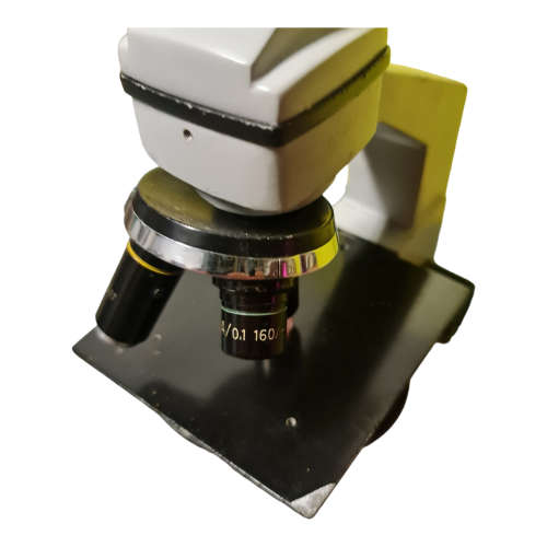 Microscope