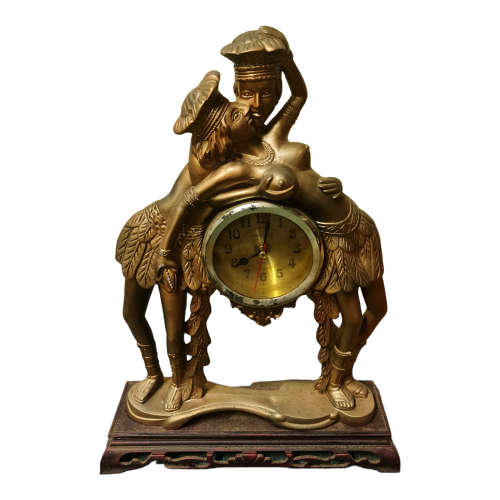 Xinjin Clock - quarts, plastic pendulum clock.