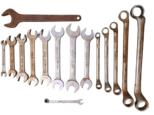 Various Spanners : 1 flat end / 1 combination / 5 rings / 8 open ends