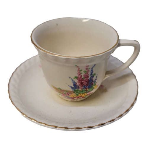 Old English M Johnson Bros England. 4 cups and saucers