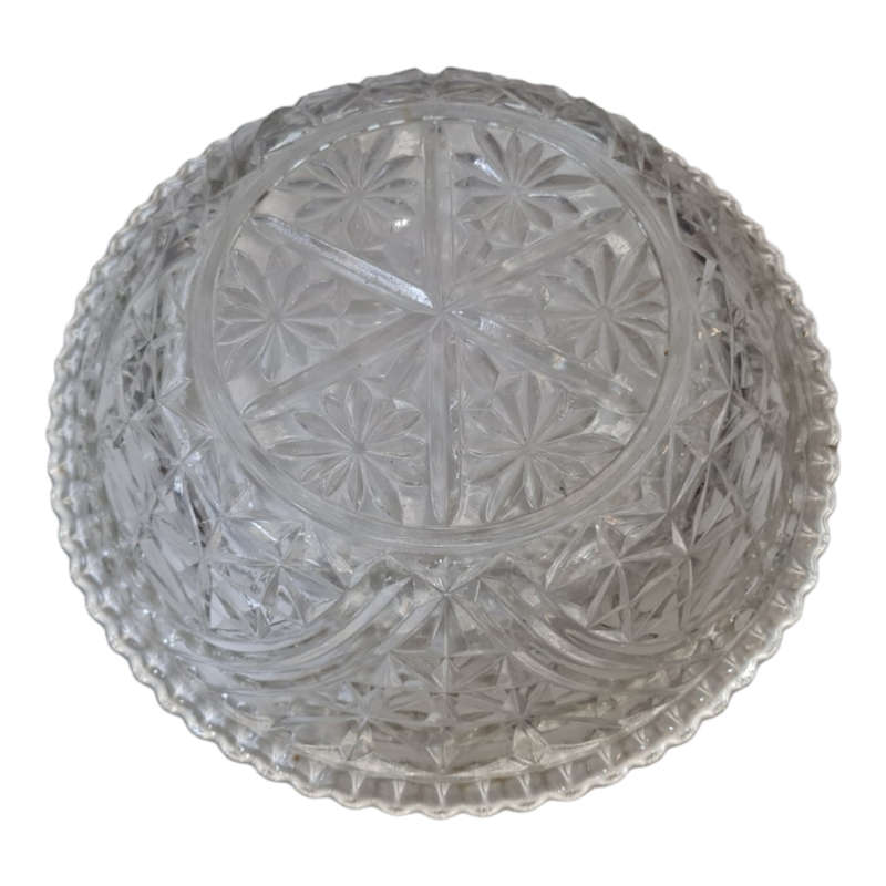 Glass serving bowl