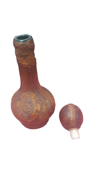 Botella Cubierta Cuero Anigua