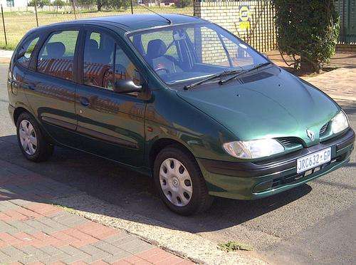 1999 RENAULT MEGANESCENIC 1.6 MANUAL WITH AIRCON AND EXTRAS