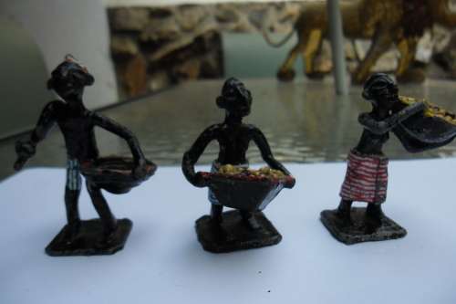 collection 11 very old cast iron tribal figures