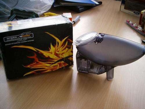 empire sound activated feeder new in box