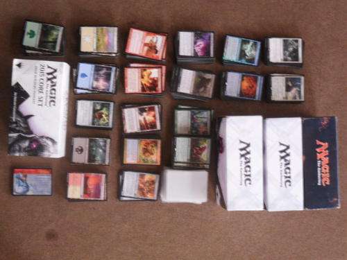 MAGIC THE GATHERING (2 DECK BUILDERS TOOLKITS & M14 BOX)