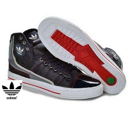 Adidas Sneakers / Takkies