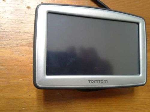 TomTom XL 4EG0.001 GPS Navigator