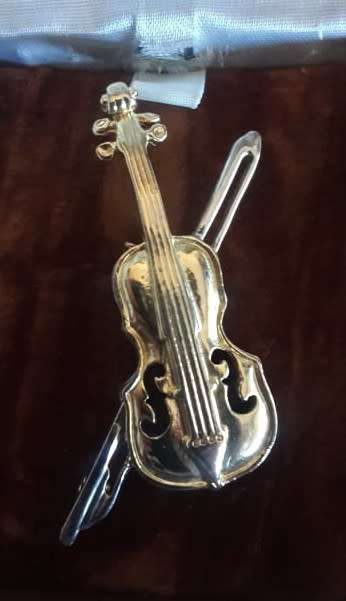 Vintage Gold & Silvertone Brooch