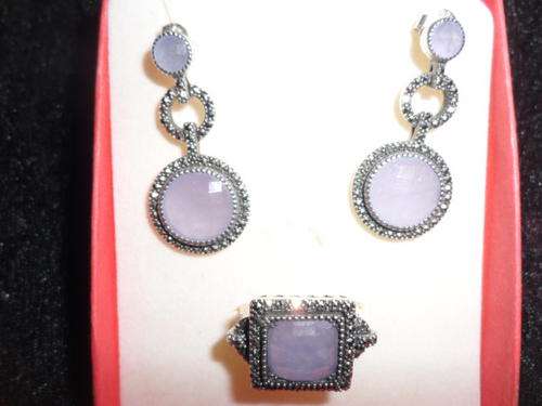 Lavender Jade ring and earings in solid silver.
