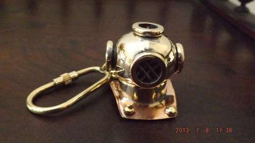 Vintage Diving Helmet Key Chain in Solid Brass and Copper.
