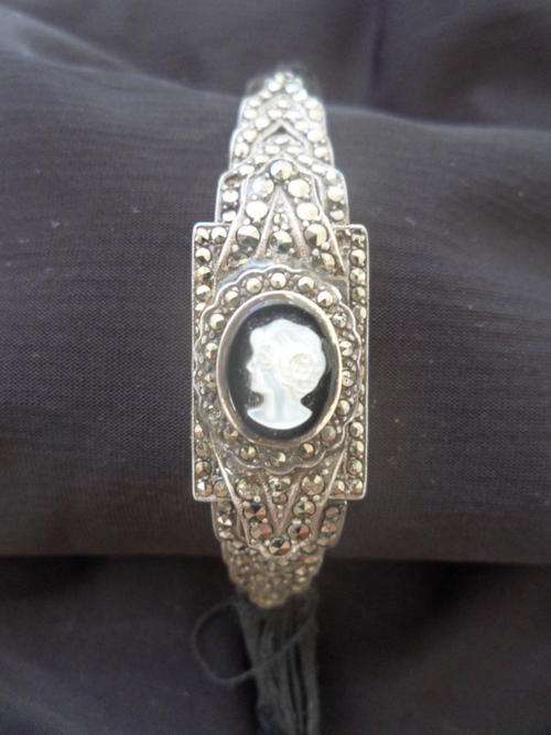 Beautiful Sterling Silver Marcasite And Cameo Bracelet