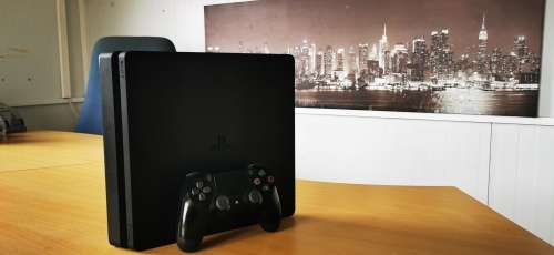 PS4 1TB Jailbreaked + 19 Games