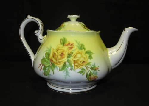 Royal Albert Yellow Tea Rose Pattern Teapot