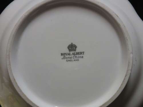 Royal Albert Yellow Tea Rose Pattern Teapot