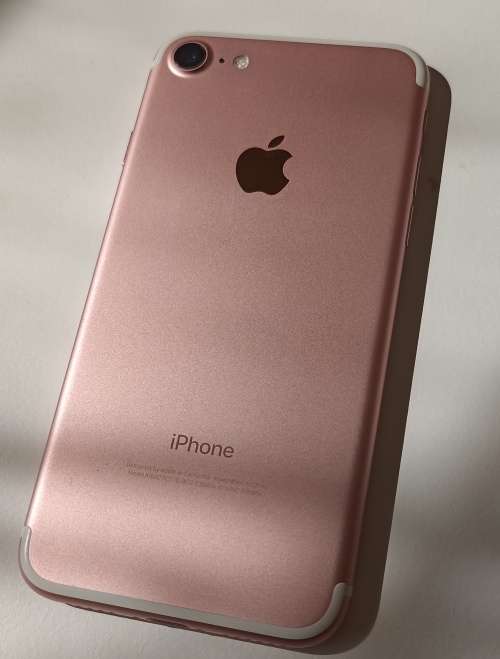 iPhone 7 - Rose Gold - 128GB - Excellent Condition