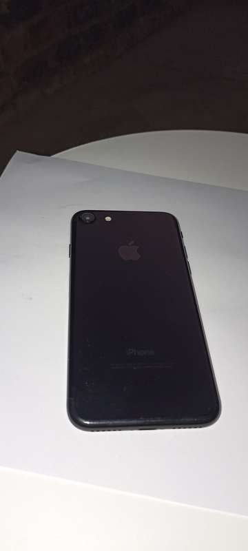 iPhone 7 - Jet Black - 128GB - Very Condition