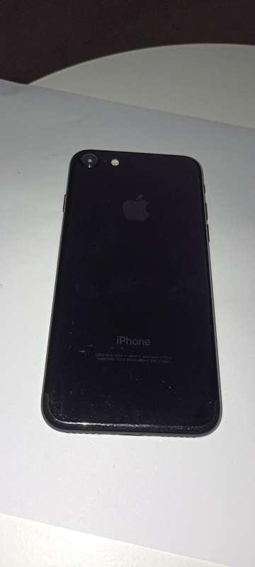 iPhone 7 - Jet Black - 128GB - Very Condition