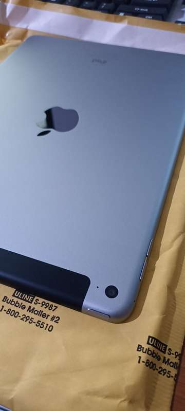 Apple - iPad Air 2 - Space Grey - 64GB - Wi-Fi + Cellular - Excellent Condition