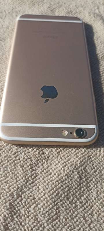 iPhone 6 - Gold - 16GB - Excellent Condition