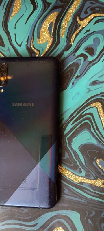 Samsung Galaxy A30s - 128GB - Prism Crush Black - Good Condition