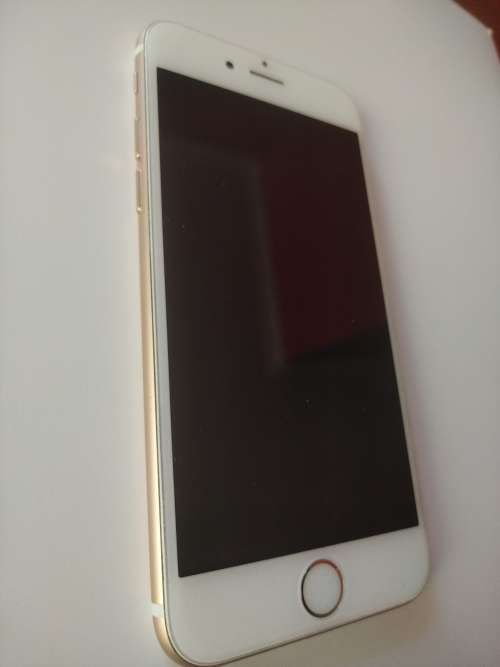 iPhone 6s - Gold - 32GB - Excellent Condition