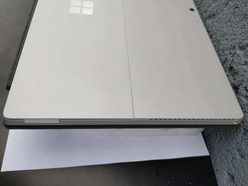 Microsoft Surface - Pro 4 - i5 6th Gen - 4GB - 128 SSD - Touch Screen - Excellent Condition
