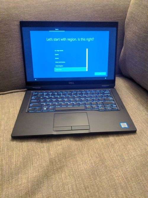 Dell Latitude - 7390 - 2 in 1 - Touch Screen - i5 8th Gen - 8GB Ram - 512SSD - Excellent Condition