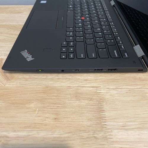Lenovo Yoga X1 2nd Gen - i7 7th Gen - 16GB Ram - 512SSD - Touch Screen - Pen - Excellent Condition
