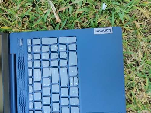 Lenovo IdeaPad 5 - FHD Touch Screen - i7 10th Gen - 12GB Ram - 512 SSD - Excellent Condition